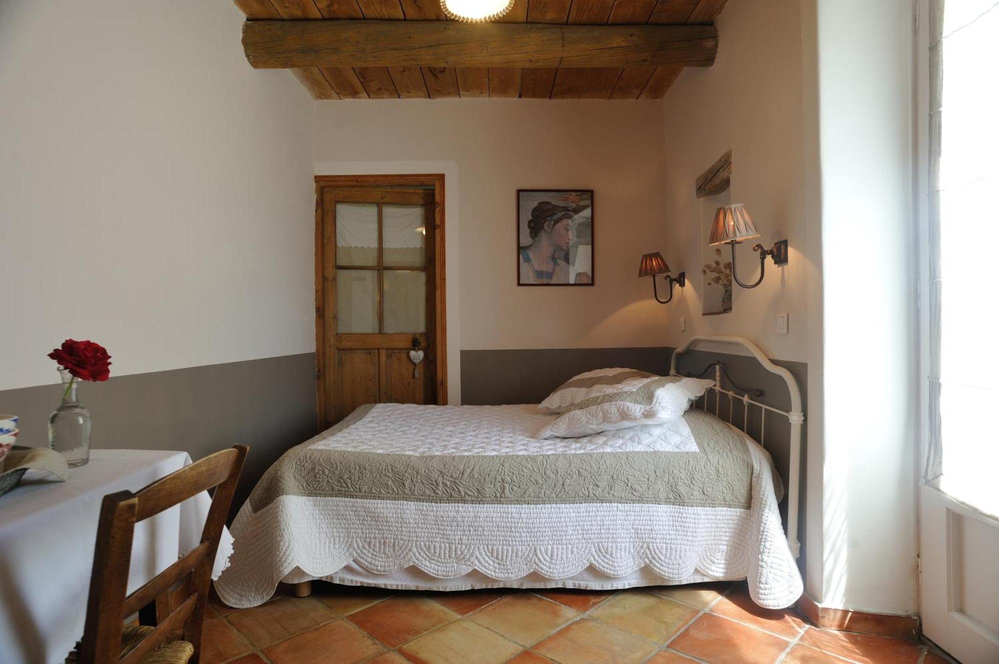 Chambres D'Hotes Domaine Des Machottes Grans Buitenkant foto