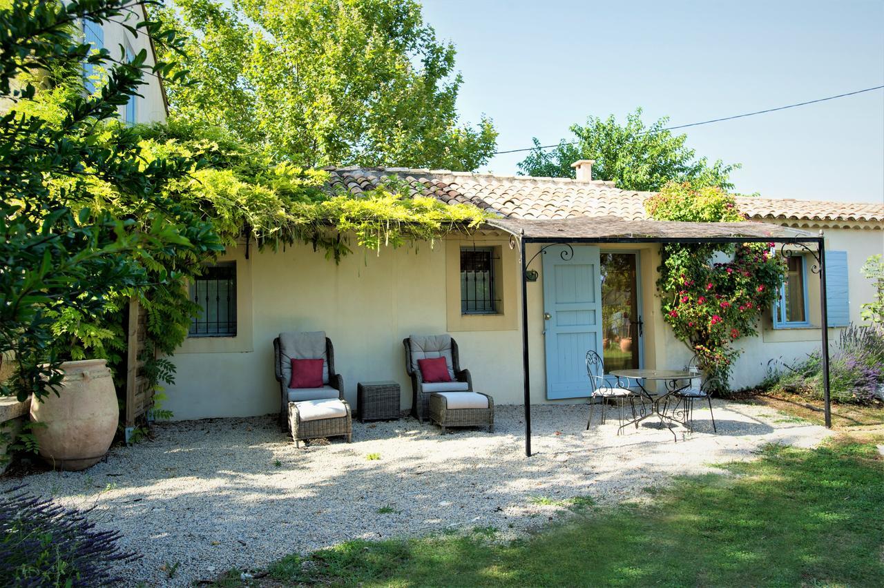 Chambres D'Hotes Domaine Des Machottes Grans Buitenkant foto